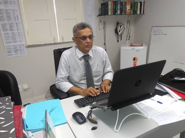Dr. Flávio Teixeira de Abreu Júnior